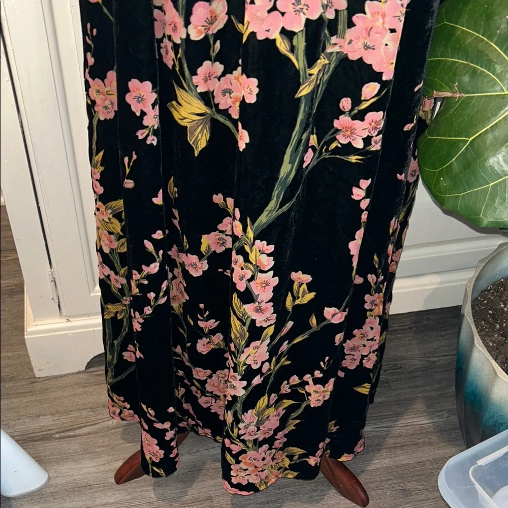 NEW Baltic Born Velvet Floral Black and Pink Wrap Full Length Dress Size Large - Picture 10 of 15